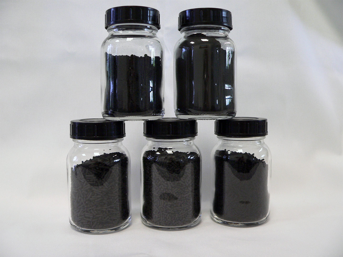 BioSorb: Fraunhofer researchers want to replace activated carbon with protein-based, renewable raw materials.