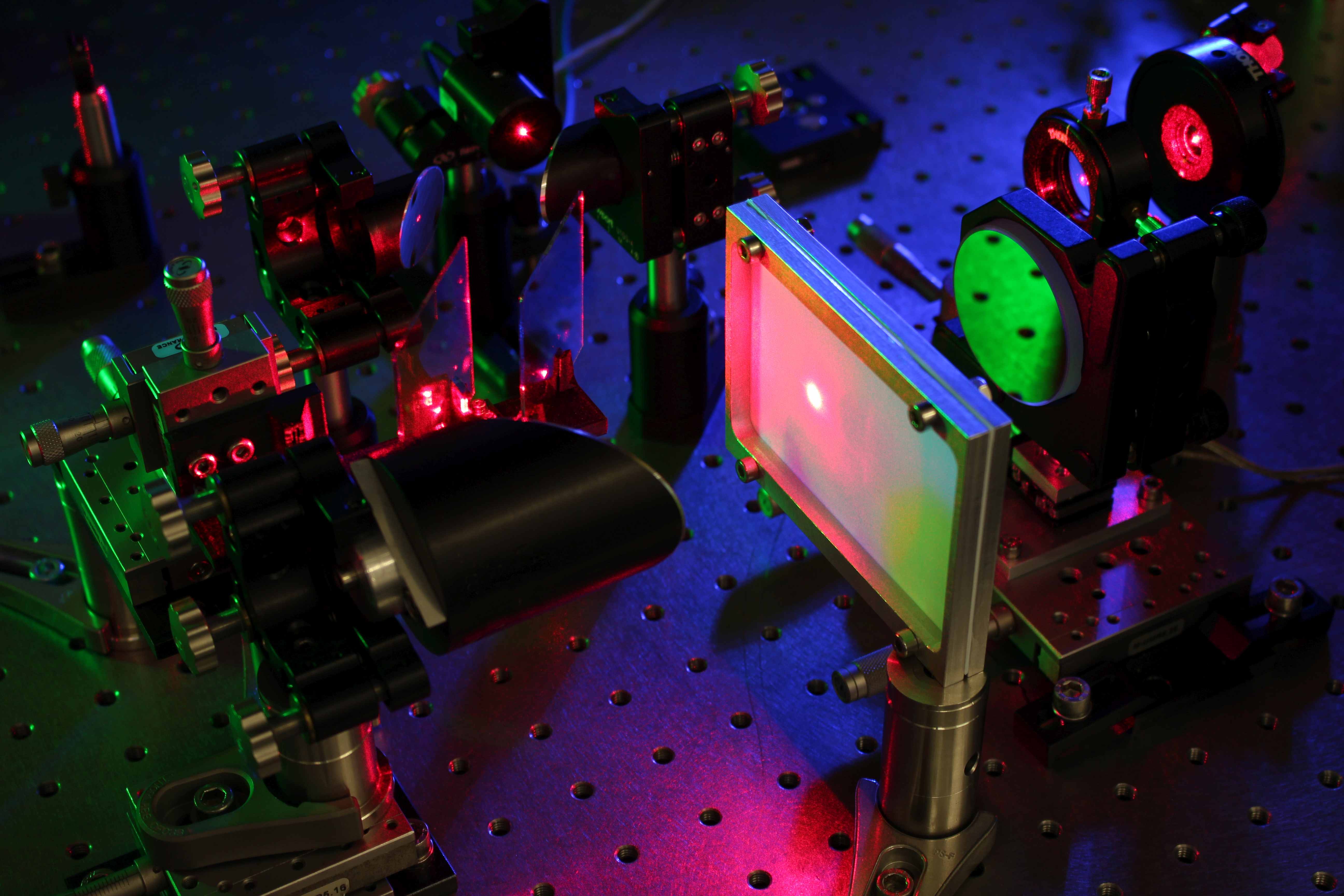 Experimental Setup for Quantum Optical Layer Thickness Measurement